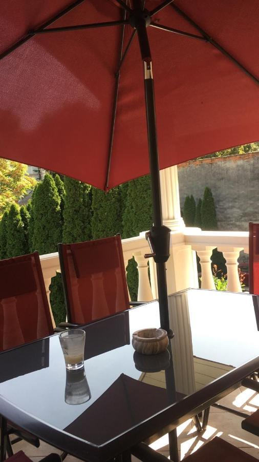 Ferienwohnung Adam Apartmanhaz Szegedin Exterior foto